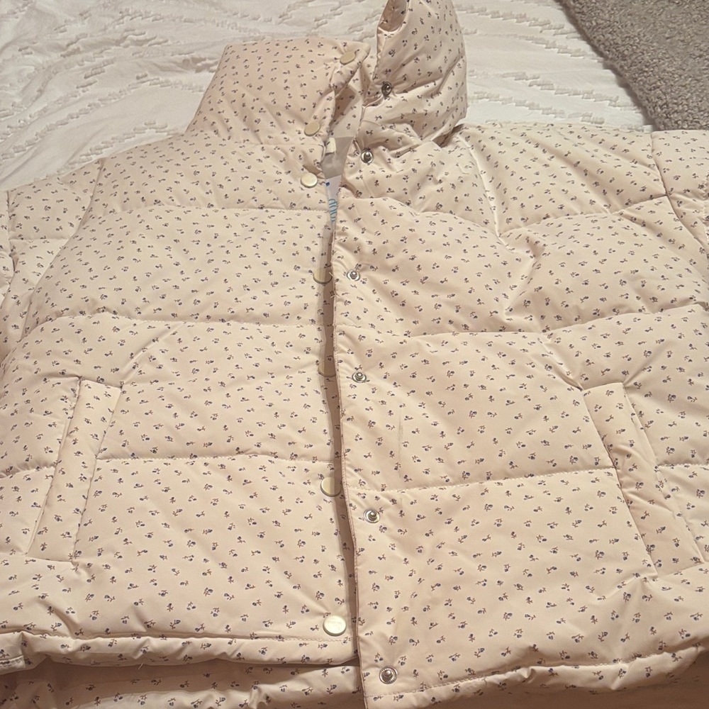 She + Sky Cream Puffer Jacket - Picture 2 of 6